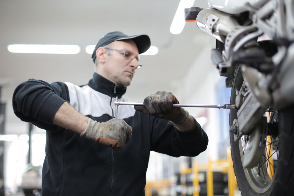 Entretien de la transmission : conseils et étapes pour une voiture saine