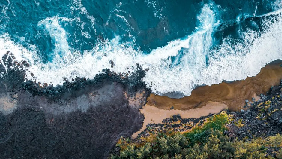 Le secret des cascades de la Rivière Langevin à La Réunion : géologie, biodiversité et aventure